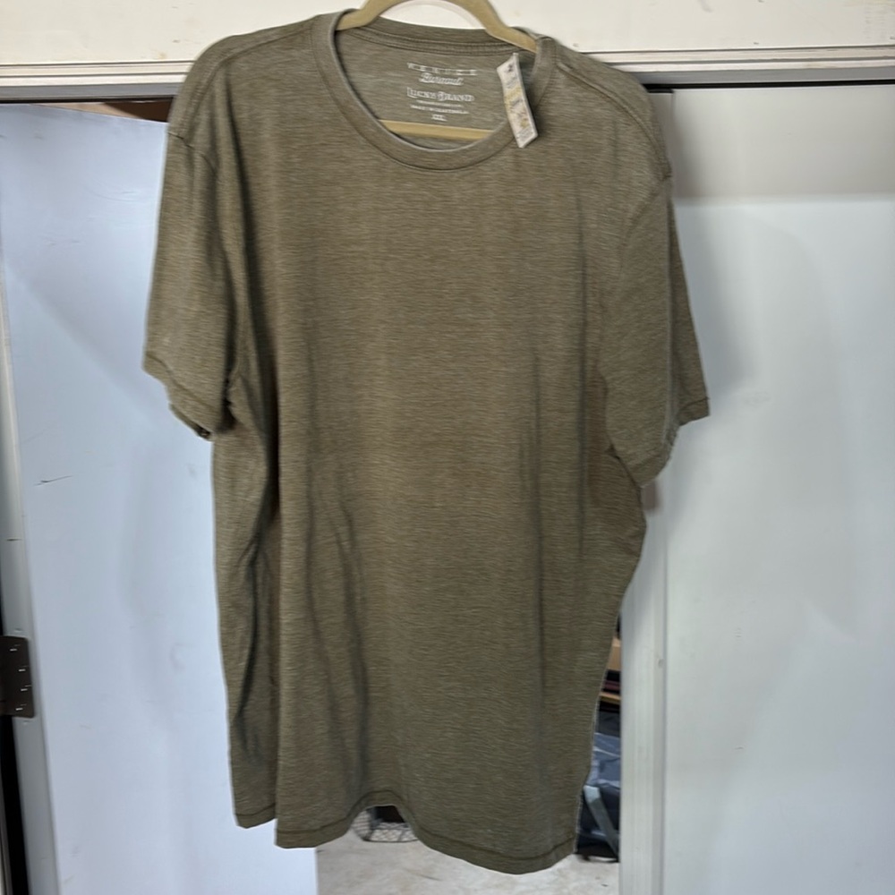 NWT men’s Lucky Burnout T